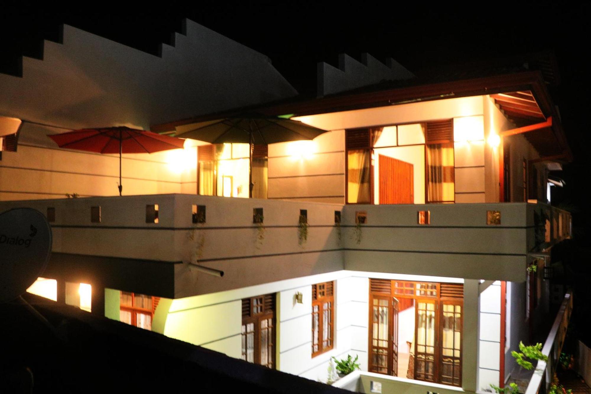 Villa L 24 Dickwella Exterior photo